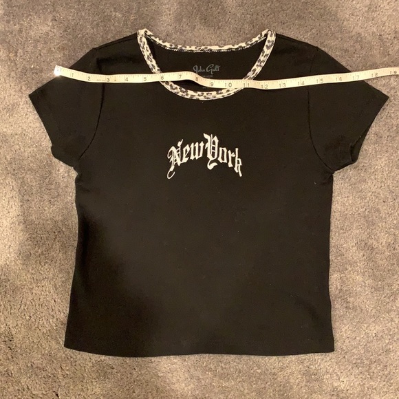 Brandy Melville John Galt New York Top - Picture 4 of 6